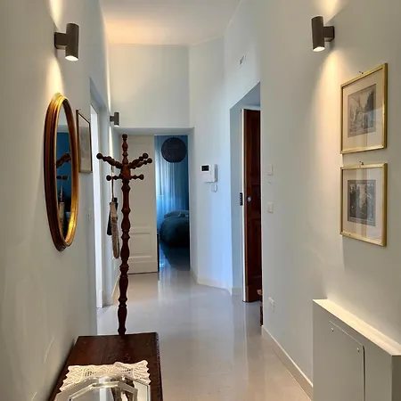 Porta Napoli By Tramonti شقة